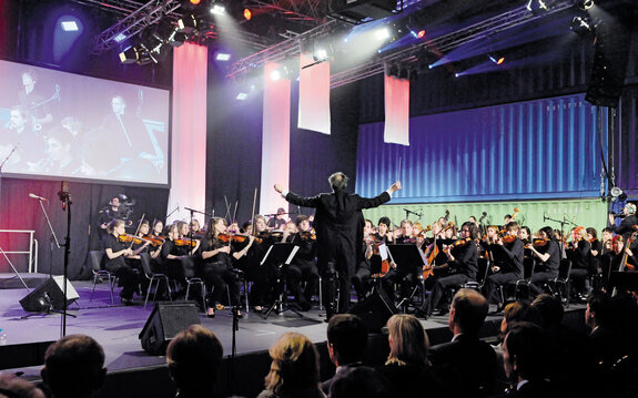 Michael Otto has long been committed to promoting equal access to education. Participation in culture and the communication of values should be possible for all children and youth, regardless of their background or origin.